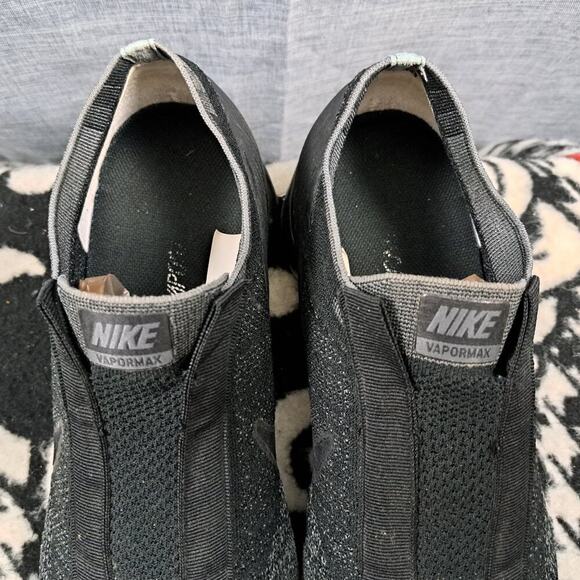 %Size 13 Nike Air VaporMax SE AQ0581-001 Laceless Triple Black Men A 27 main image 13